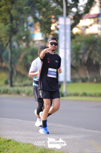 Race photo from Taman Budaya x BOGORUN 2025
