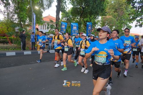 Race photo from Isoplus Run 2024 Surabaya