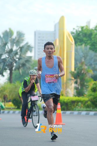 Race photo from Isoplus Run 2024 Surabaya