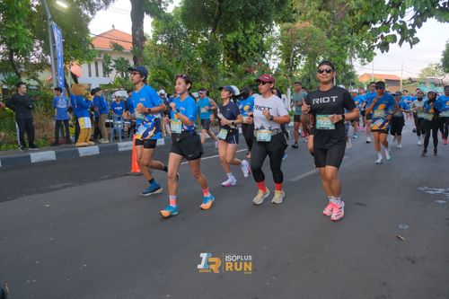 Race photo from Isoplus Run 2024 Surabaya