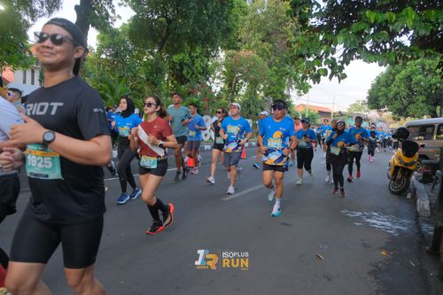 Race photo from Isoplus Run 2024 Surabaya