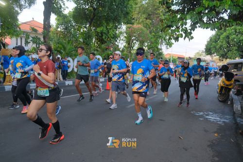 Race photo from Isoplus Run 2024 Surabaya