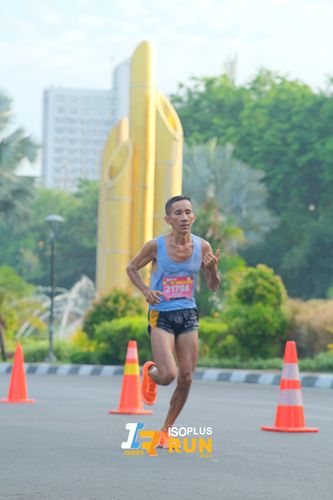 Race photo from Isoplus Run 2024 Surabaya