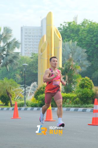 Race photo from Isoplus Run 2024 Surabaya