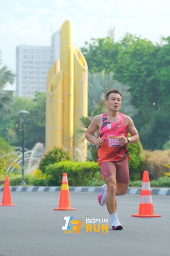 Race photo from Isoplus Run 2024 Surabaya