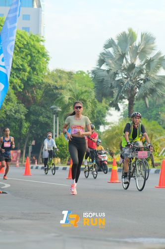 Race photo from Isoplus Run 2024 Surabaya