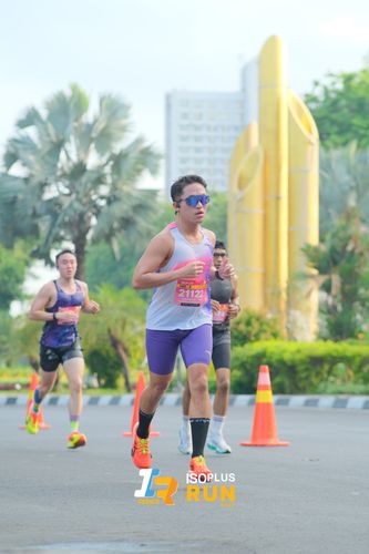 Race photo from Isoplus Run 2024 Surabaya