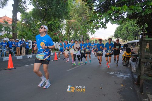 Race photo from Isoplus Run 2024 Surabaya