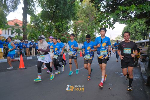 Race photo from Isoplus Run 2024 Surabaya