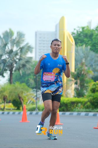 Race photo from Isoplus Run 2024 Surabaya