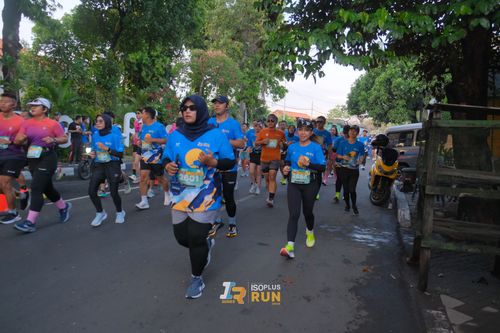 Race photo from Isoplus Run 2024 Surabaya