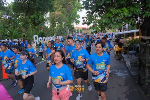 Race photo from Isoplus Run 2024 Surabaya