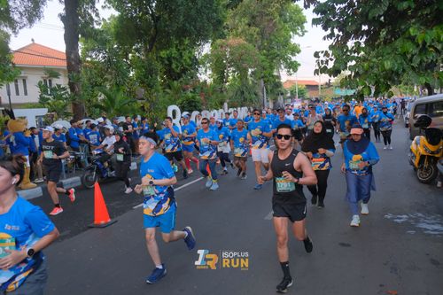 Race photo from Isoplus Run 2024 Surabaya