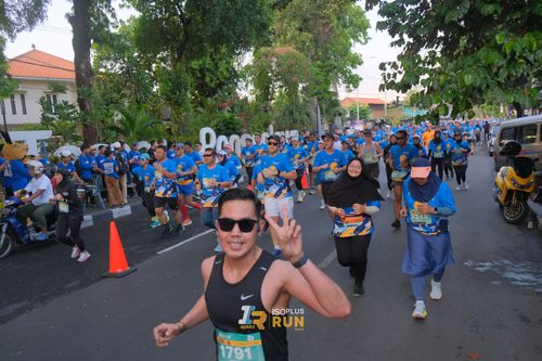 Race photo from Isoplus Run 2024 Surabaya
