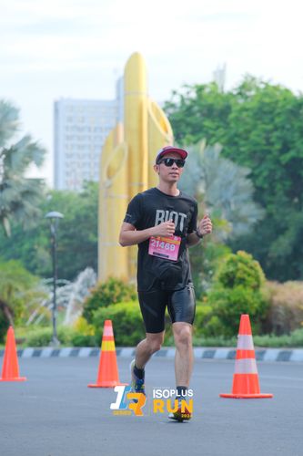 Race photo from Isoplus Run 2024 Surabaya