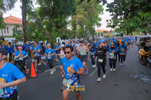 Race photo from Isoplus Run 2024 Surabaya
