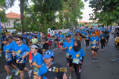 Race photo from Isoplus Run 2024 Surabaya