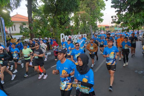 Race photo from Isoplus Run 2024 Surabaya