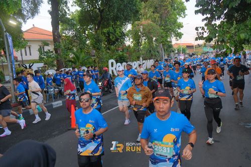 Race photo from Isoplus Run 2024 Surabaya