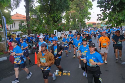 Race photo from Isoplus Run 2024 Surabaya