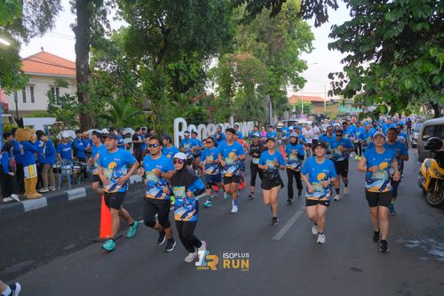 Race photo from Isoplus Run 2024 Surabaya