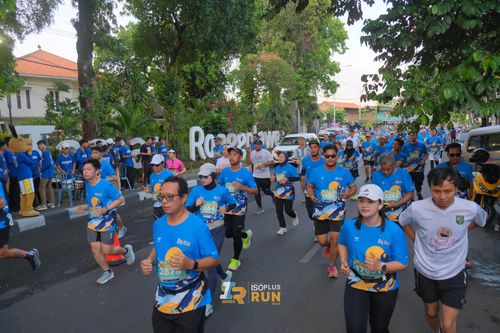 Race photo from Isoplus Run 2024 Surabaya