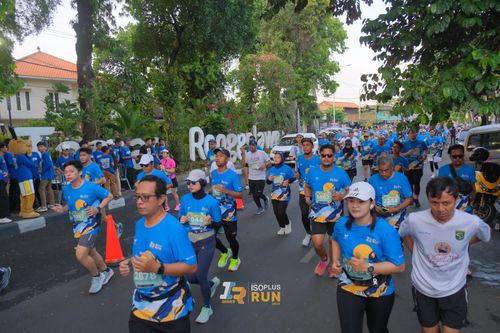 Race photo from Isoplus Run 2024 Surabaya