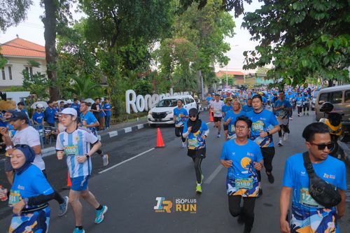 Race photo from Isoplus Run 2024 Surabaya