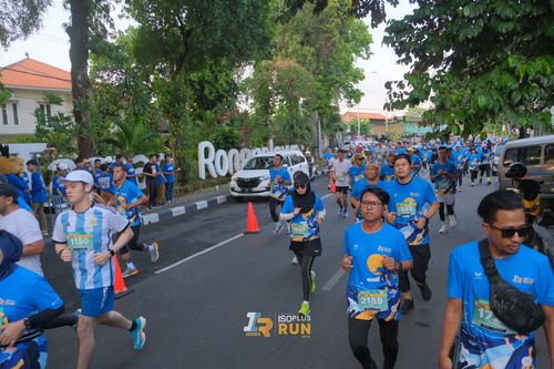 Race photo from Isoplus Run 2024 Surabaya