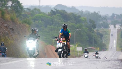 Race photo from Cycling de Jabar 2024