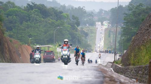 Race photo from Cycling de Jabar 2024