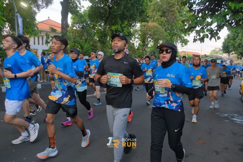 Race photo from Isoplus Run 2024 Surabaya