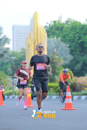 Race photo from Isoplus Run 2024 Surabaya