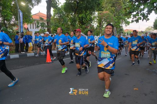 Race photo from Isoplus Run 2024 Surabaya
