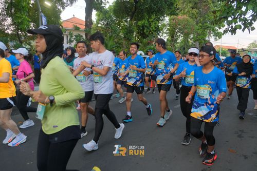 Race photo from Isoplus Run 2024 Surabaya