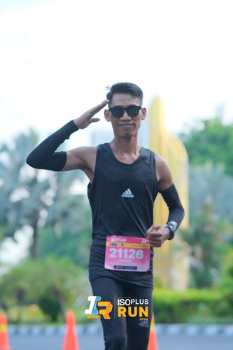 Race photo from Isoplus Run 2024 Surabaya