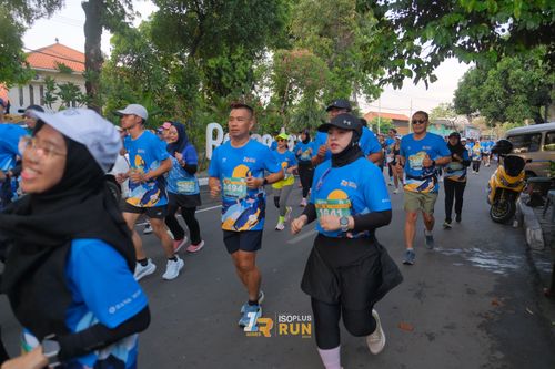Race photo from Isoplus Run 2024 Surabaya