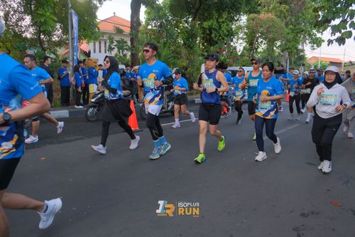 Race photo from Isoplus Run 2024 Surabaya