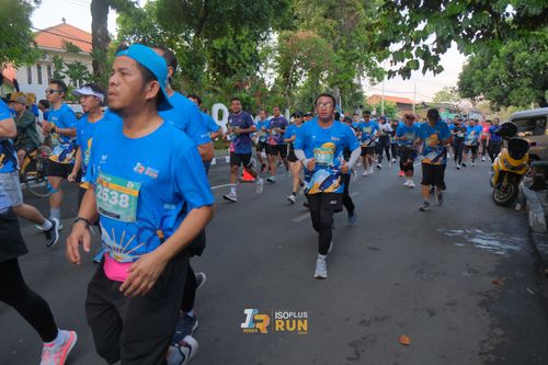 Race photo from Isoplus Run 2024 Surabaya