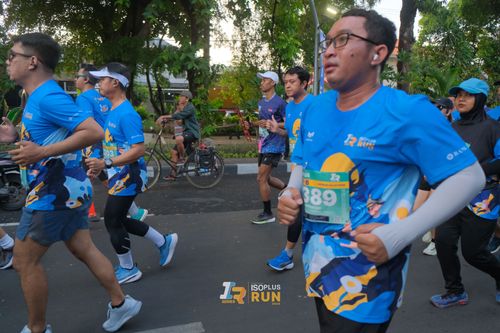 Race photo from Isoplus Run 2024 Surabaya