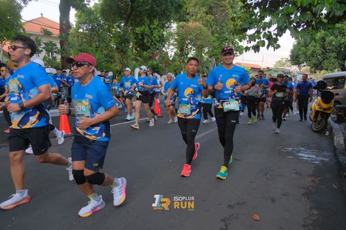 Race photo from Isoplus Run 2024 Surabaya