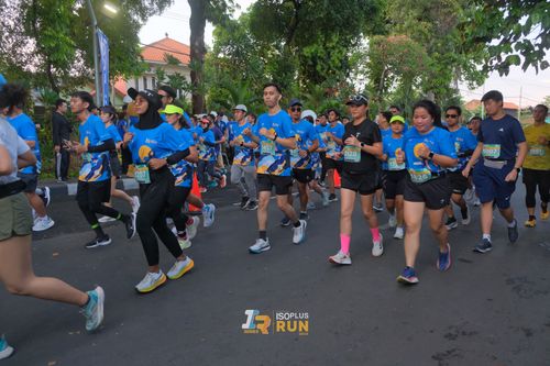Race photo from Isoplus Run 2024 Surabaya