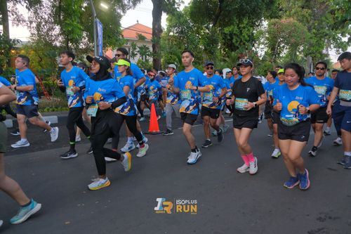 Race photo from Isoplus Run 2024 Surabaya