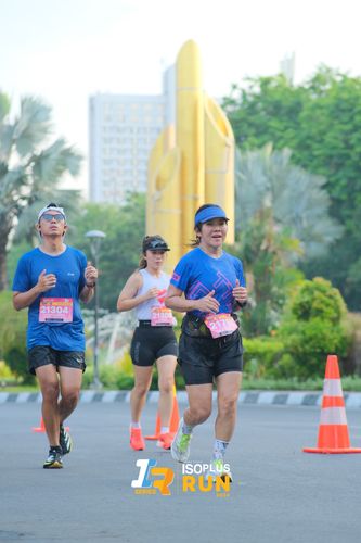 Race photo from Isoplus Run 2024 Surabaya