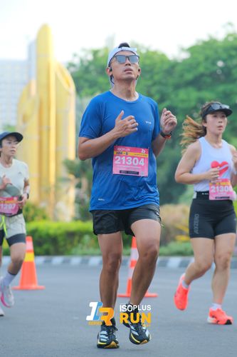 Race photo from Isoplus Run 2024 Surabaya