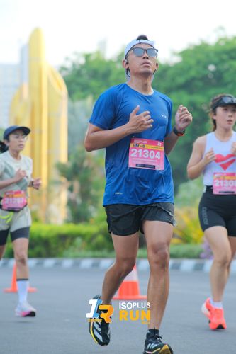 Race photo from Isoplus Run 2024 Surabaya