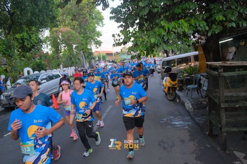 Race photo from Isoplus Run 2024 Surabaya