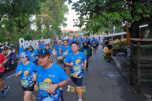 Race photo from Isoplus Run 2024 Surabaya