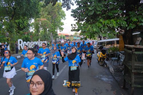 Race photo from Isoplus Run 2024 Surabaya