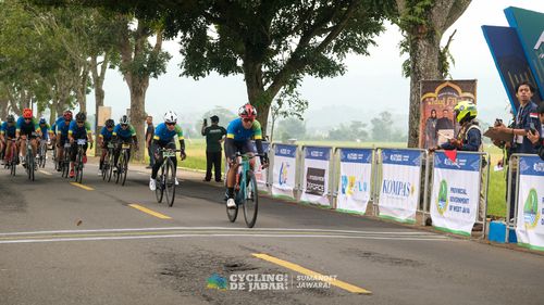 Race photo from Cycling de Jabar 2024